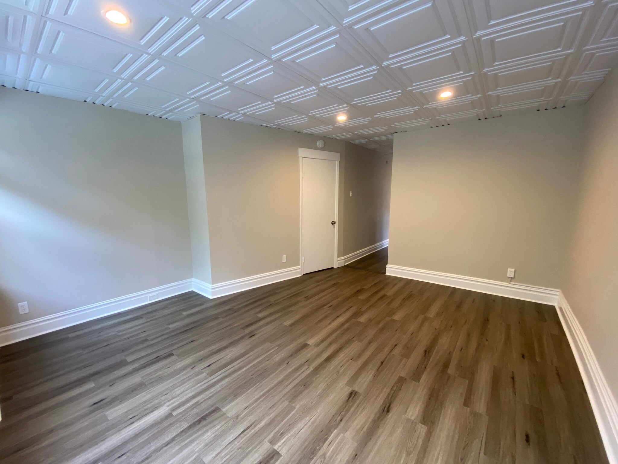 Living Room - 176 Glenwood Ave