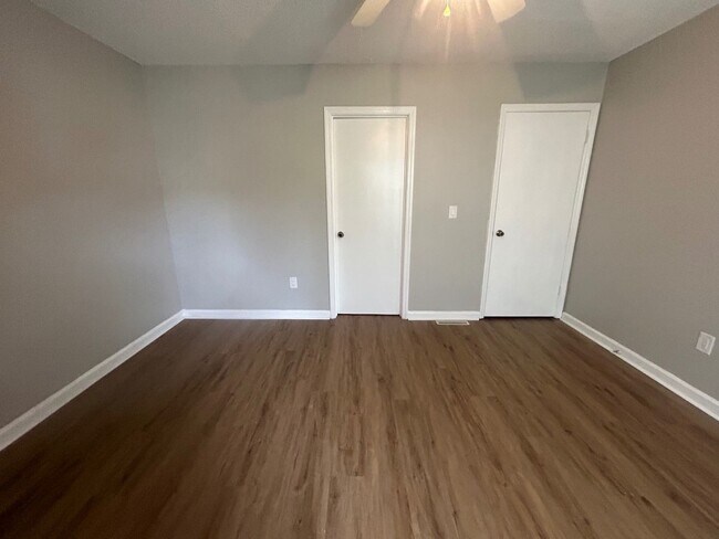 Building Photo - West Columbia Townhome in Stratford Place