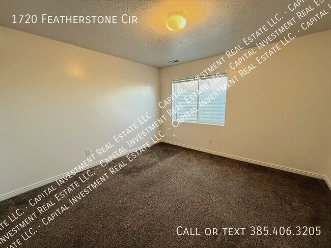 Building Photo - 1720 Featherstone Cir