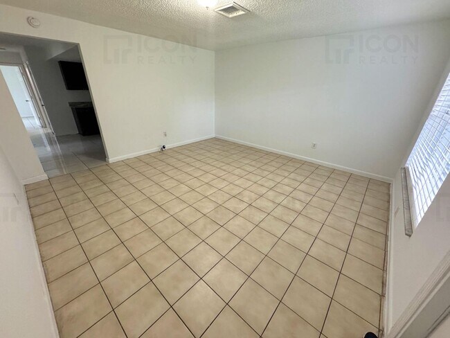 Building Photo - 6580 SW 20th St