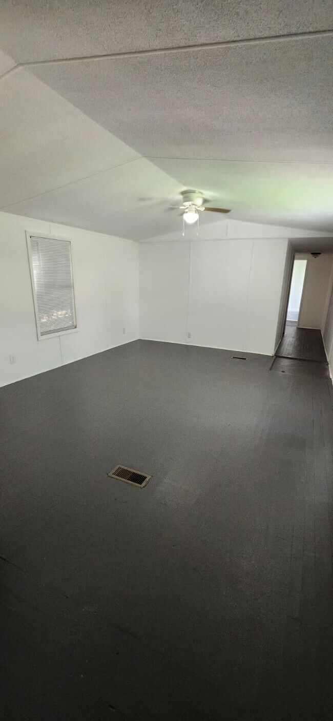 Building Photo - 8364 Cedar St