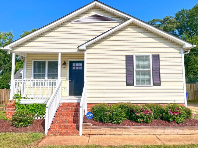 Building Photo - 5 Haley Ct