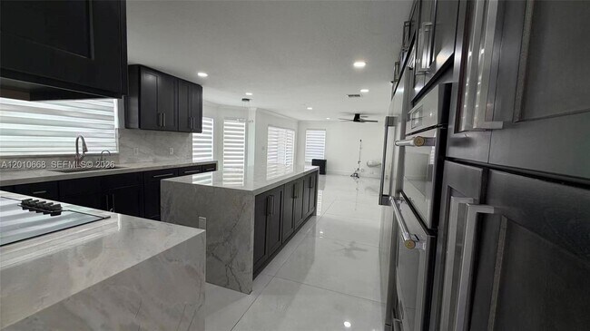 Building Photo - 3142 SW 173rd Terrace