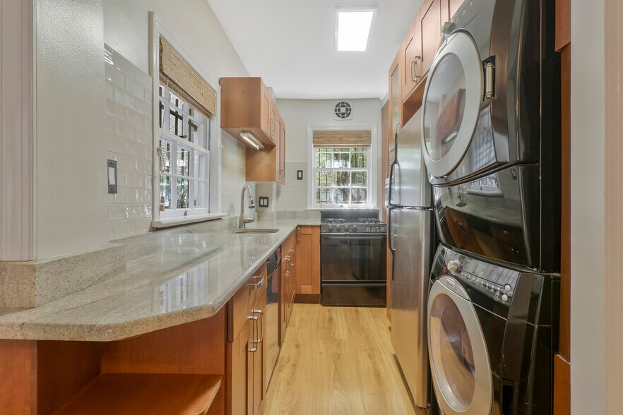 Building Photo - 1338 29th St NW