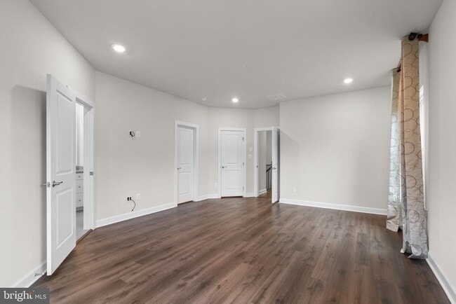 Building Photo - 9271 Wood Violet Ct