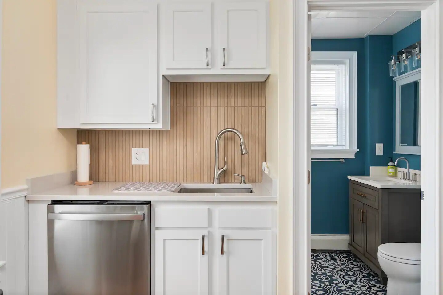 Building Photo - 87 Vernon St