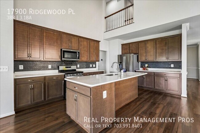 Building Photo - 17900 Ridgewood Pl