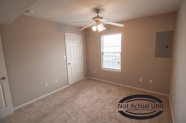 Building Photo - 3912 Snowy Owl Dr