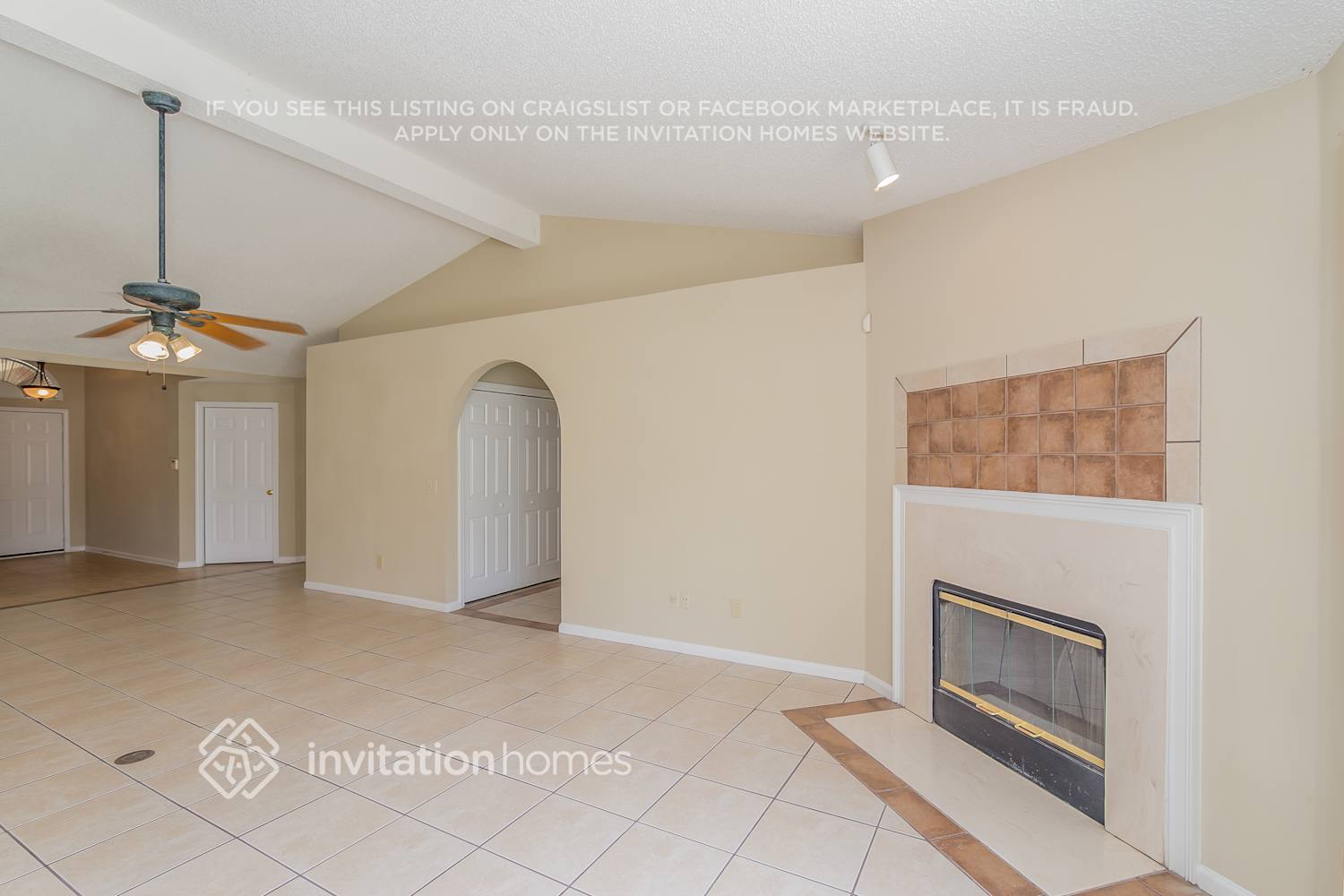 Building Photo - 12180 Silver Saddle Dr