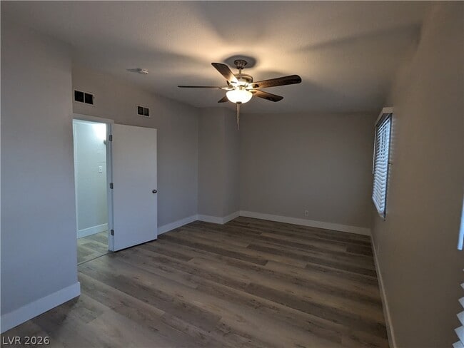 Building Photo - 4379 Hilldale Ave