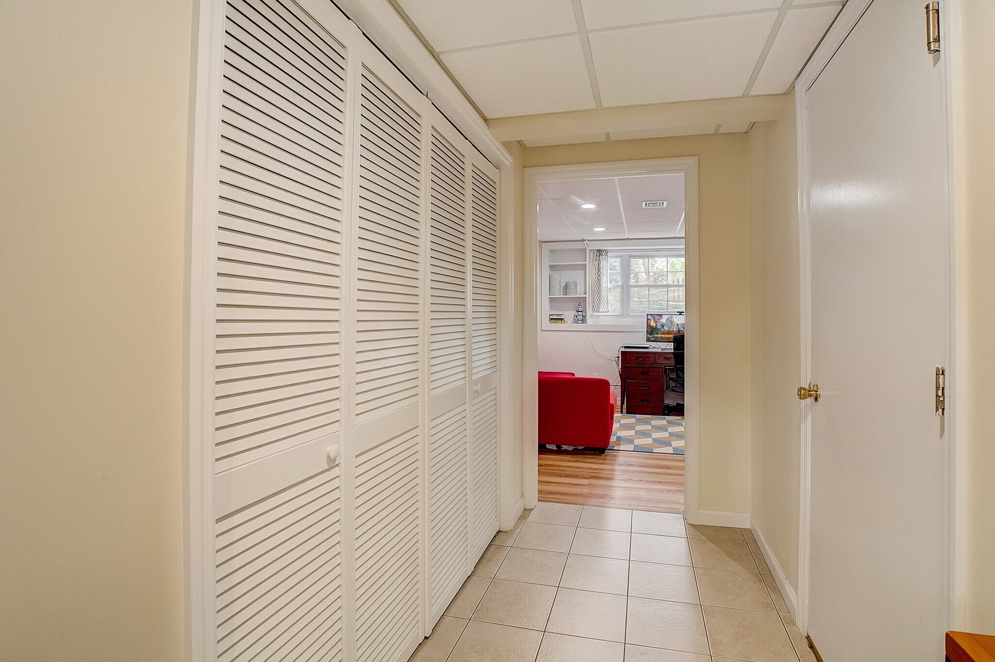 In unit laundry/access to garage - 16 Castle Dr