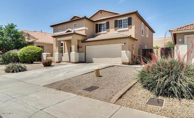 Building Photo - 15340 W Laurel Ln