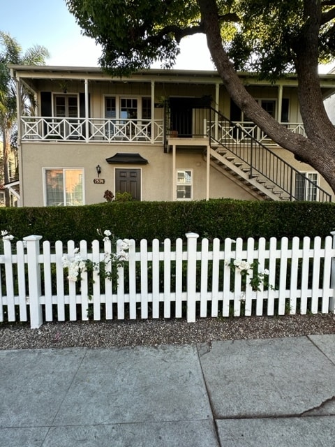Building Photo - 751 N Hayworth Ave