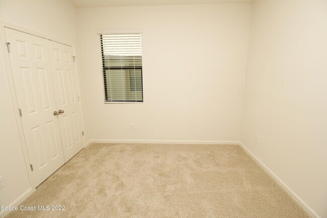 Building Photo - 903 Remington Green Dr SE