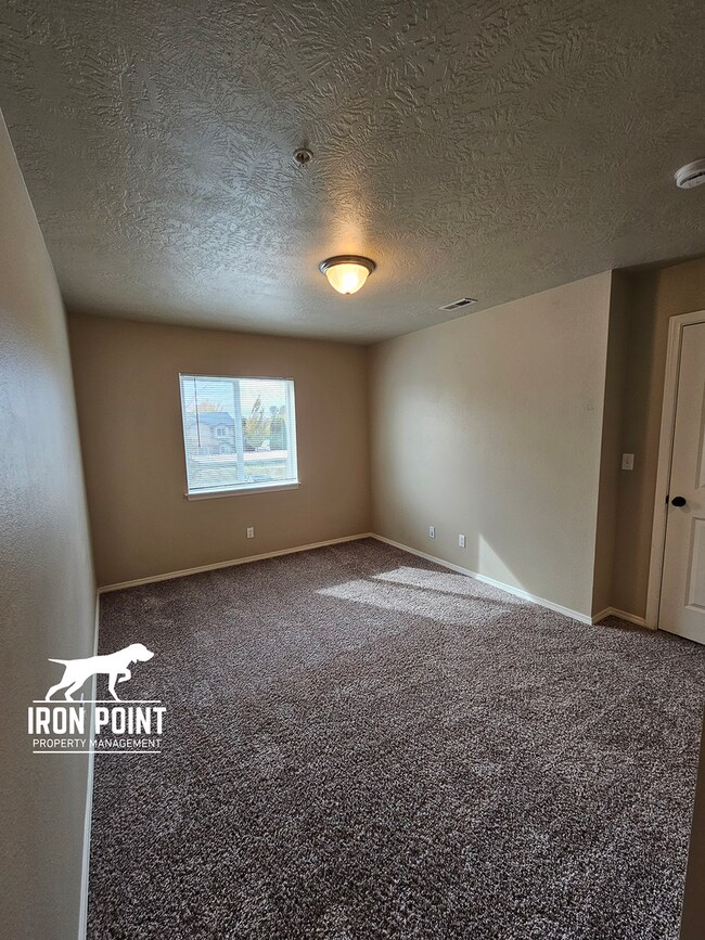 Building Photo - SC5678