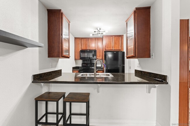 Building Photo - 4860 Rolando Ct