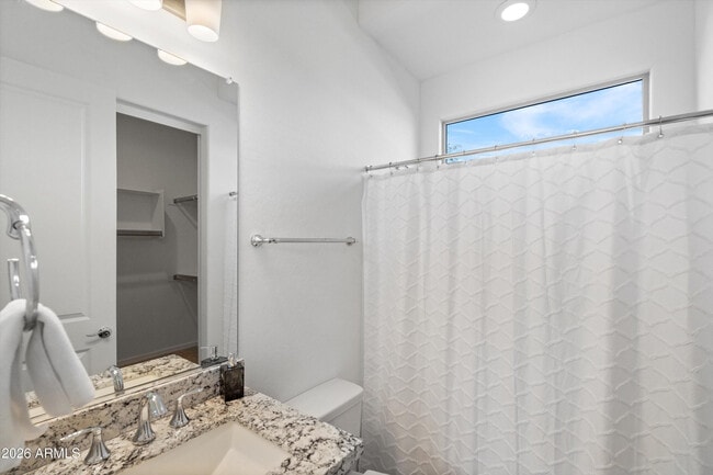 Building Photo - 10812 E Tesla Ave