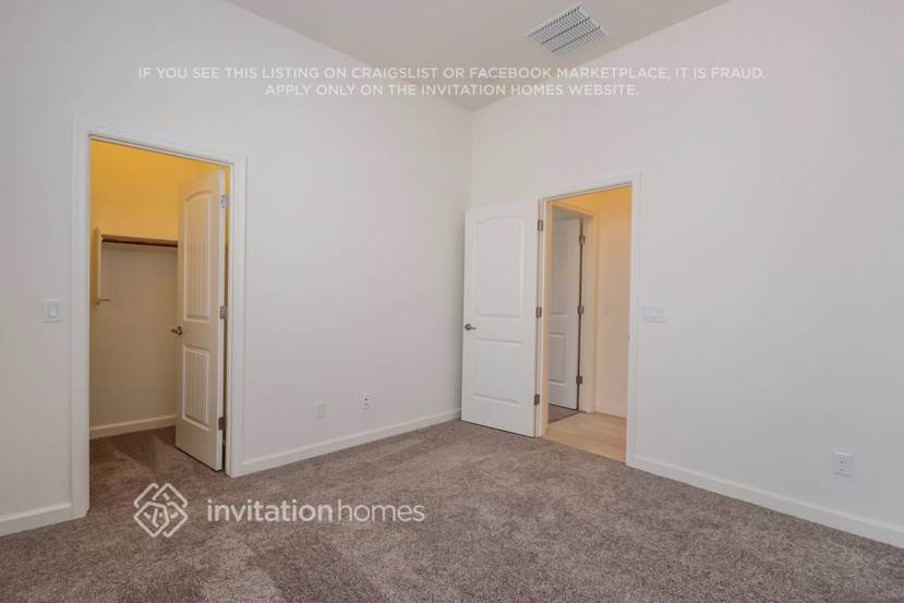 Building Photo - 19270 E Thornton Rd