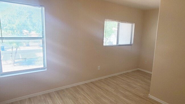 Building Photo - 4 bedroom in Chandler