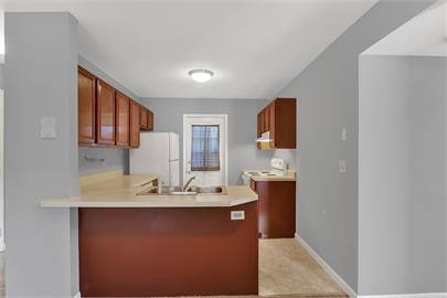 Building Photo - 102 N Caroline Pl