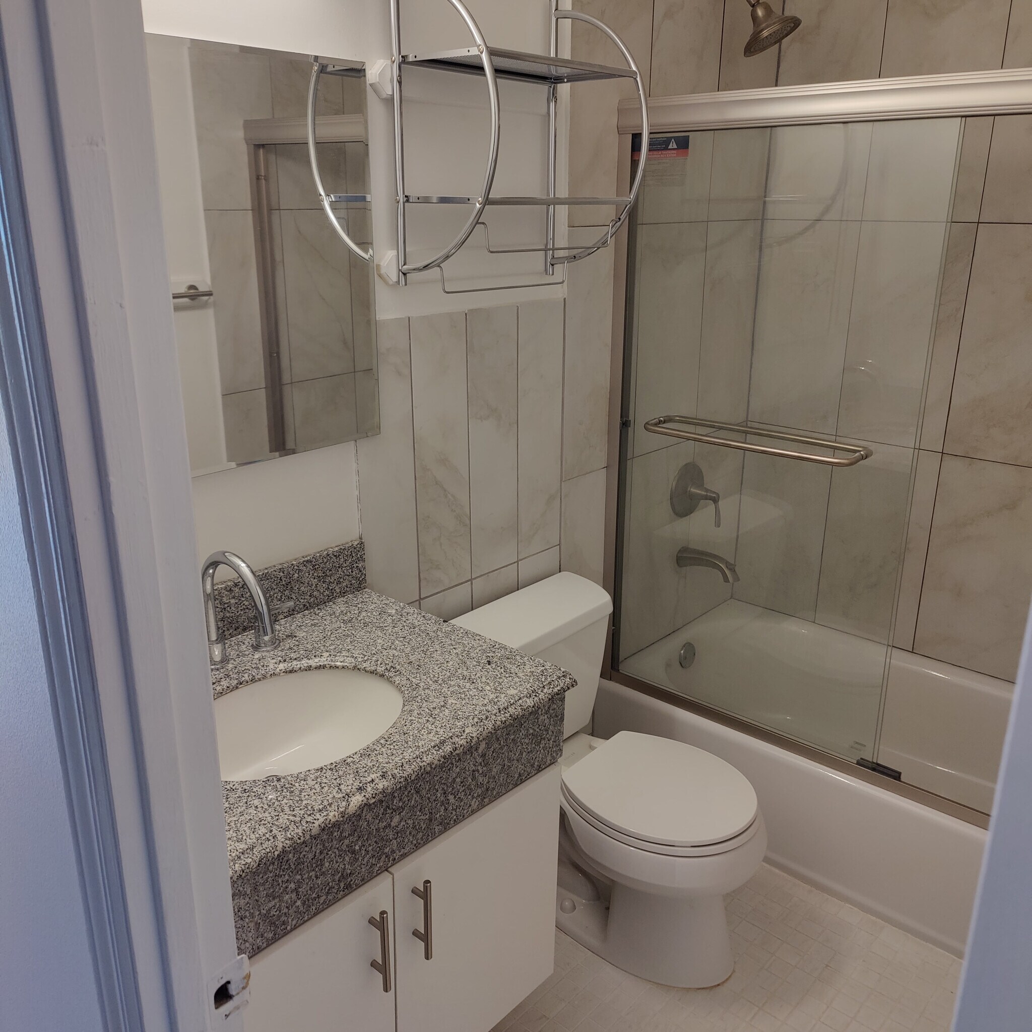 Building Photo - 2356 79th St