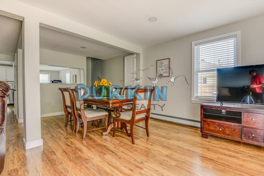 Building Photo - 21 Ashbrook Rd