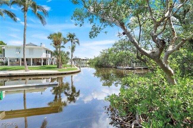 Building Photo - 21580 Indian Bayou Dr