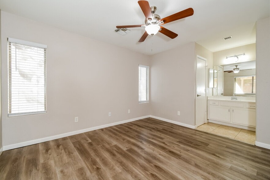 Building Photo - 438 N Opal