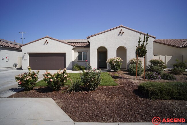 Primary Photo - Dazzling Home near Independence High School!