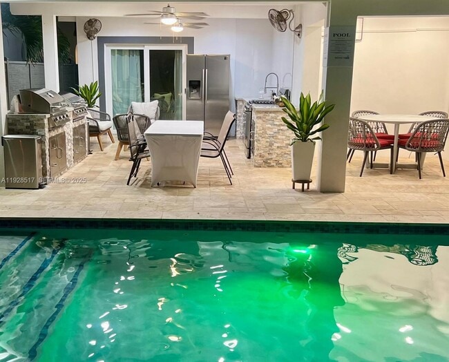 Primary Photo - 3675 SW 26th St