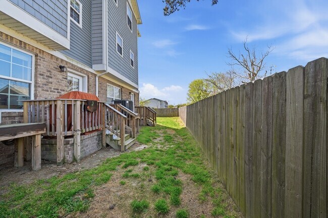 Building Photo - 4331 Pinter Ln