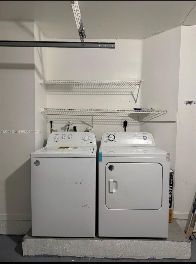 Building Photo - 17501 SW 142nd Ct