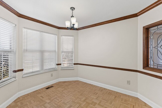 Building Photo - St Charles Area Townhouse