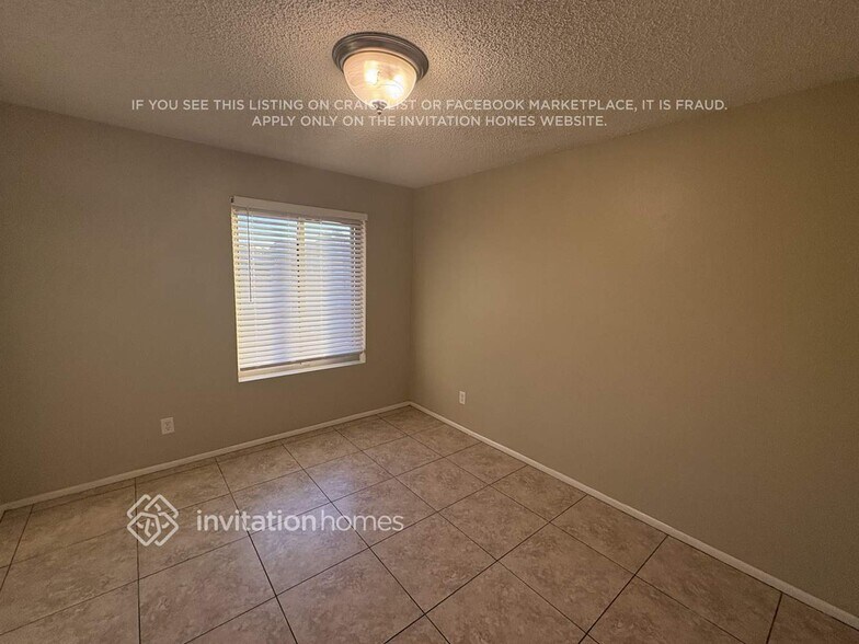 Building Photo - 4220 W Mission Ln