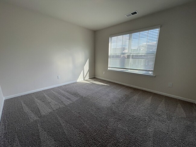 Building Photo - 11009 Austin Estates Dr