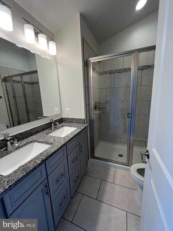 Building Photo - 1225 Fenwick Rd