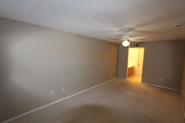 Building Photo - 3-Bedroom Condo in Ponderosa Trails | Backyard + Washer & Dryer