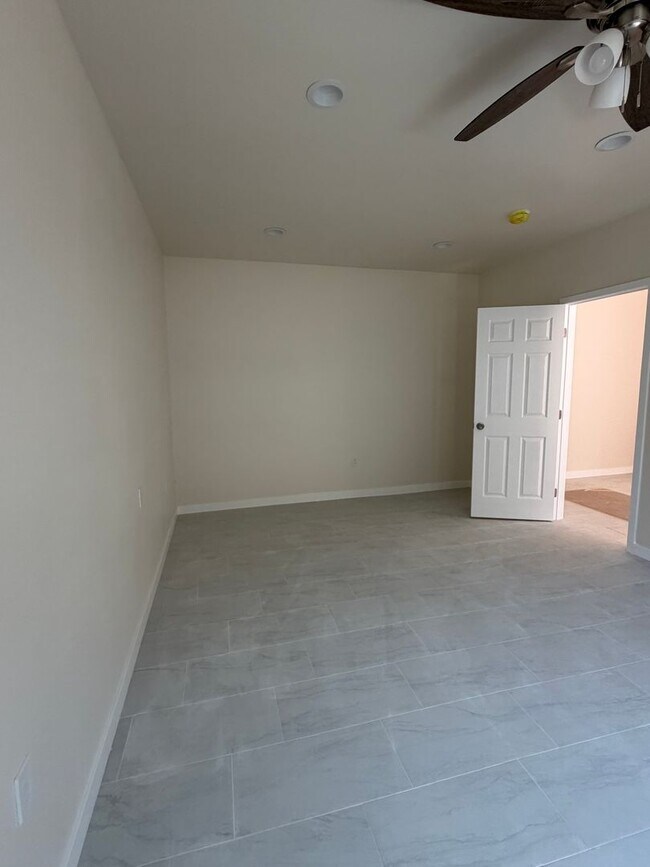 Building Photo - ADU HOME