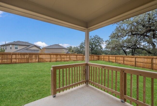 Building Photo - Private Cul-de-Sac Living with Spacious Backyard