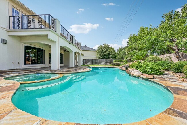 Building Photo - 1611 Copperas Cove