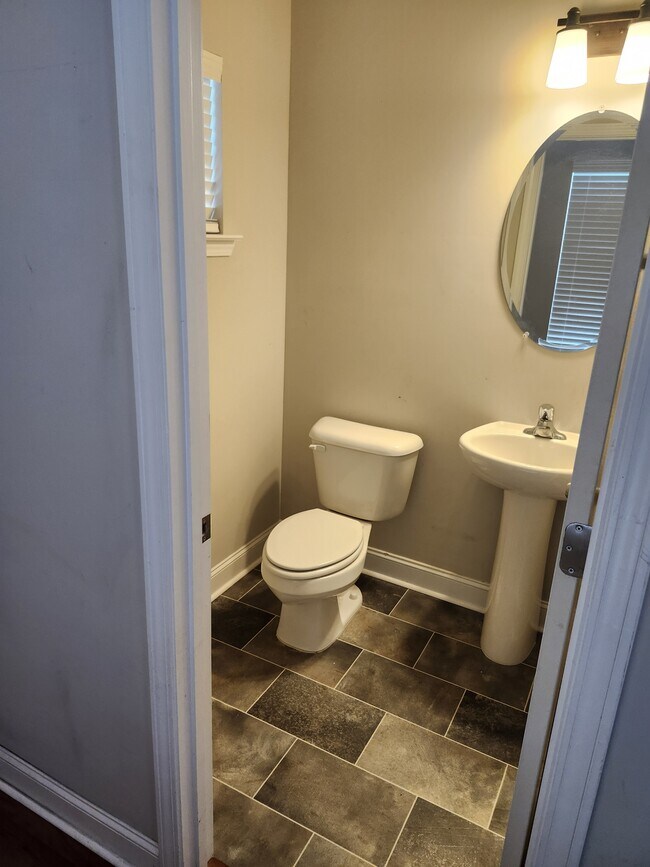 Building Photo - 1220 Cypress Fall Cir