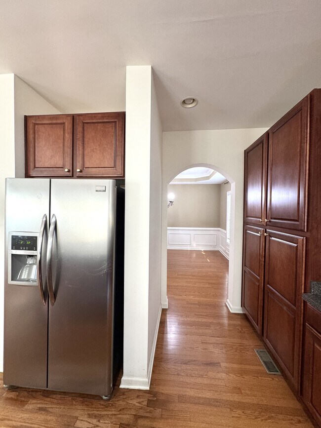 Building Photo - 6314 Mimosa Cir