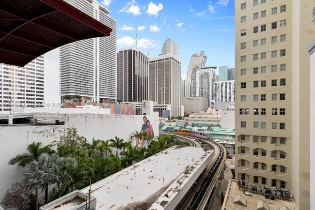 Building Photo - 133 NE 2nd Ave