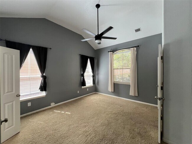 Building Photo - 11400 W Parmer Ln