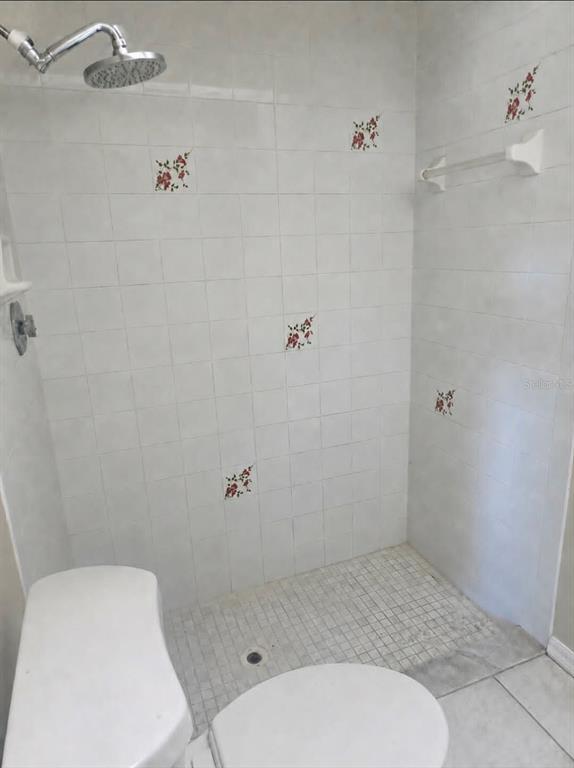Building Photo - 1203 Saxony Cir