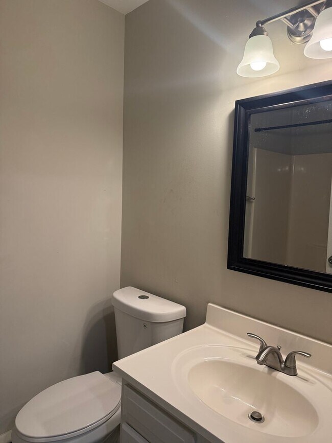 Building Photo - S. Mont Valla Avenue