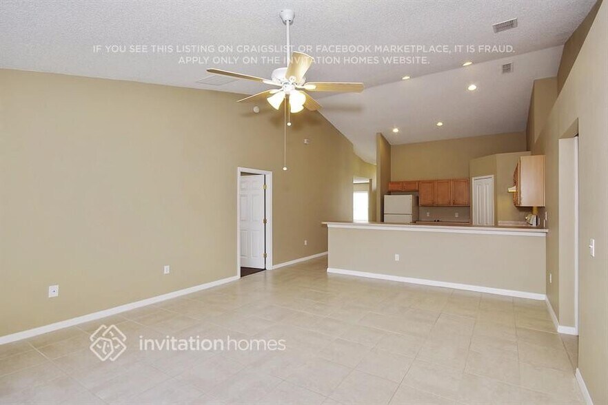 Building Photo - 307 Shad Way