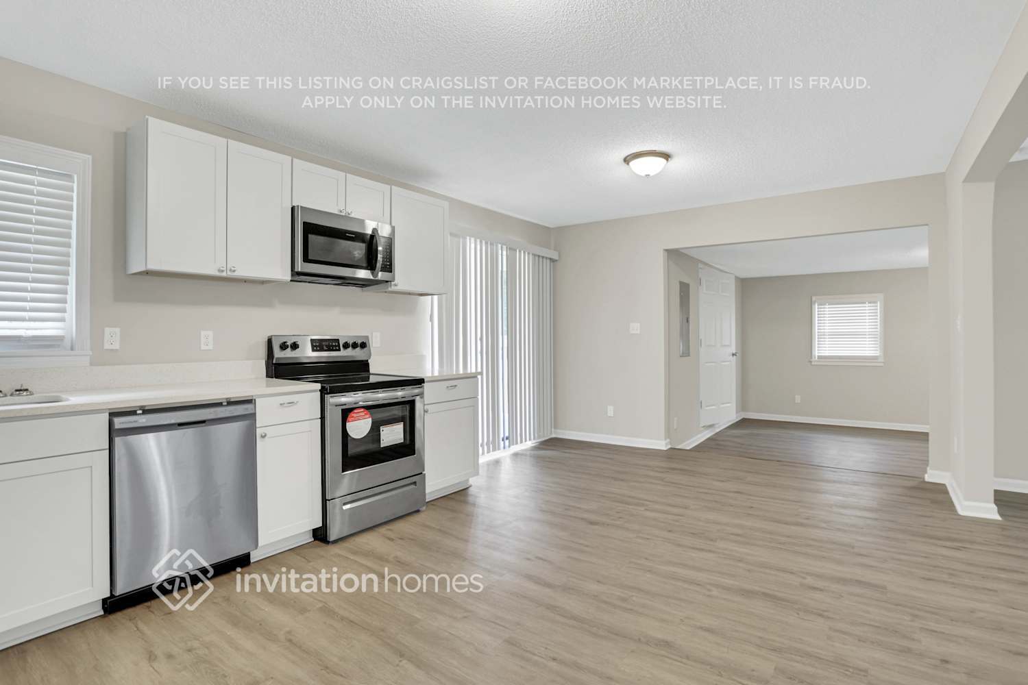 Building Photo - 1833 Rollingwood Dr SE