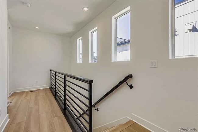 Building Photo - 10994 E Geddes Pl