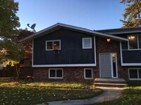 Building Photo - Spacious 5bd 2.5ba on the South Hill!